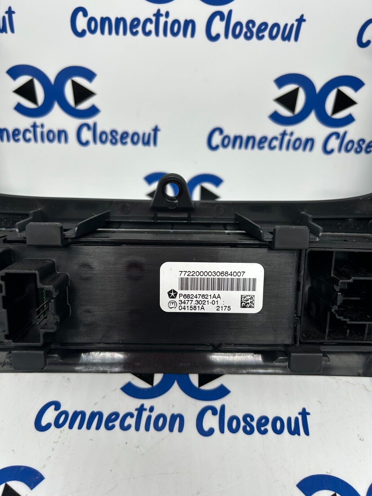 ✅ 2021 2022 RAM 1500 Classic Mopar Instrument Panel Radio Bezel (1VY952X9AI)