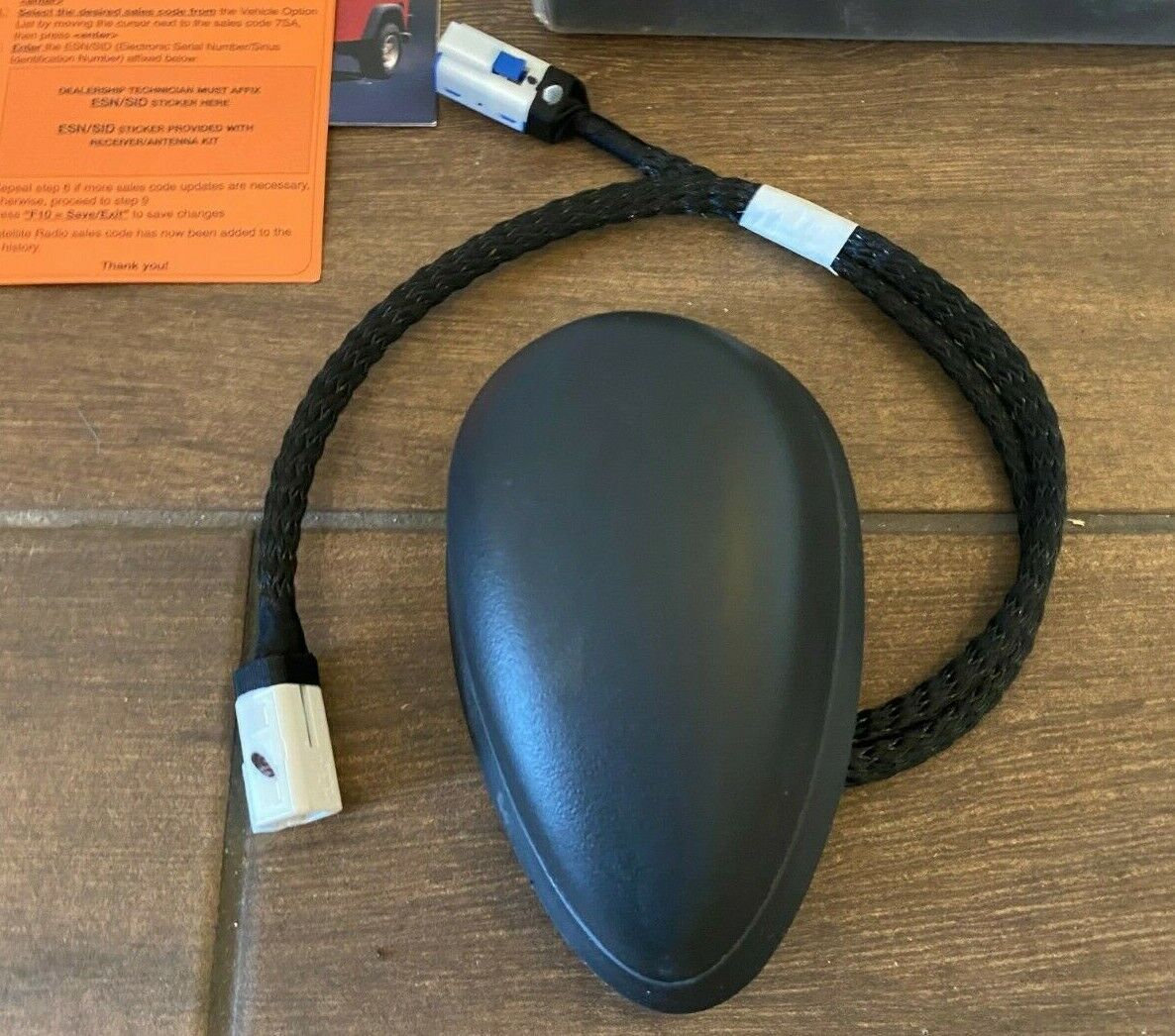 2005- 2007 Dodge Chrysler Jeep Sirius Radio Receiver Kit OEM (82206488AA)