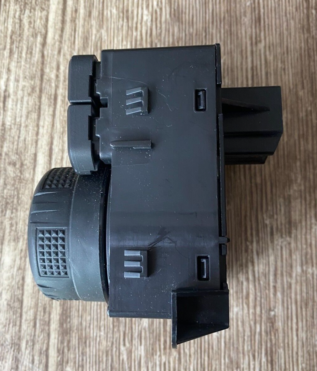 2019 GMC Sierra 1500 Headlight Switch OEM (84469520)