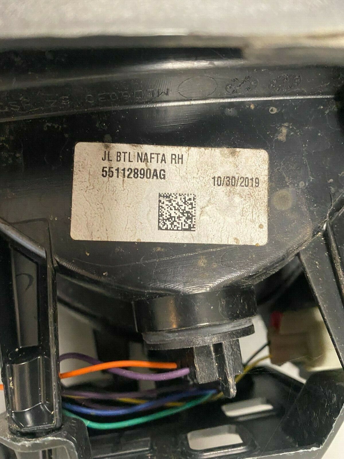 2018- 2024 Jeep Wrangler Genuine Mopar Tail Light Lamp 55112890AG