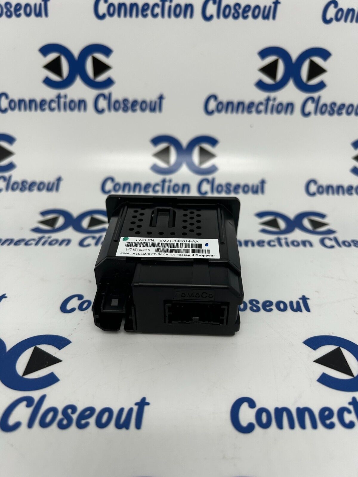 2014 Lincoln MKS Dash Media Aux Port SD Slot W/ Map Card USB (EM2T-14F014-AA)