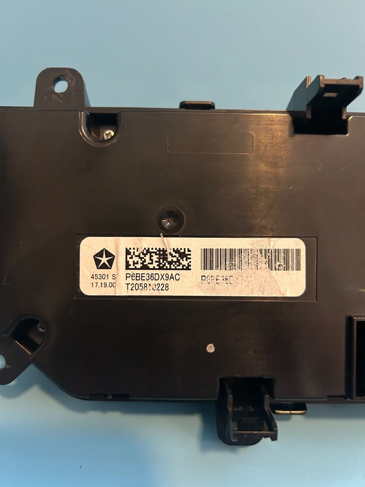 2018+ Jeep Wrangler OEM Temperature Control Panel (6BE36DX9AC)