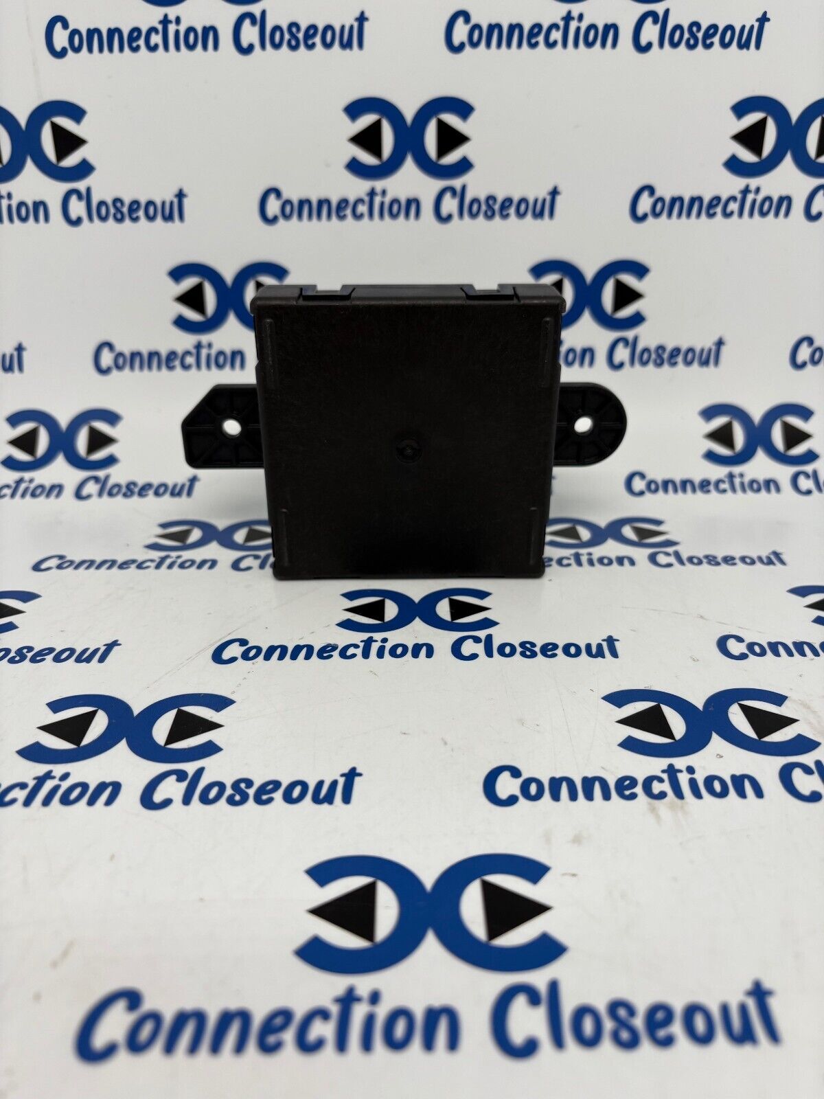 2021 RAM 1500 Genuine Mopar Door Module Front LEFT 68517697AA