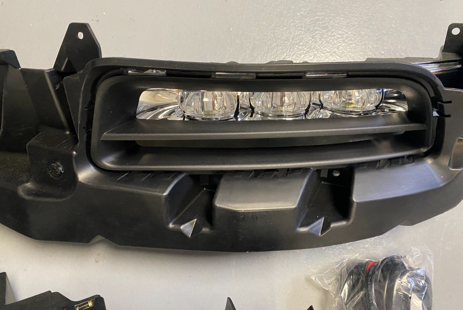 2015- 2018 Dodge Charger Fog Lights Right/Left (2020-10-24)