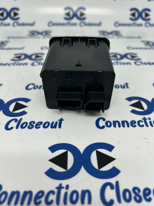 2013- 2017 RAM 1500 2500 3500 Genuine Mopar Hub Media Center (68096426AD)