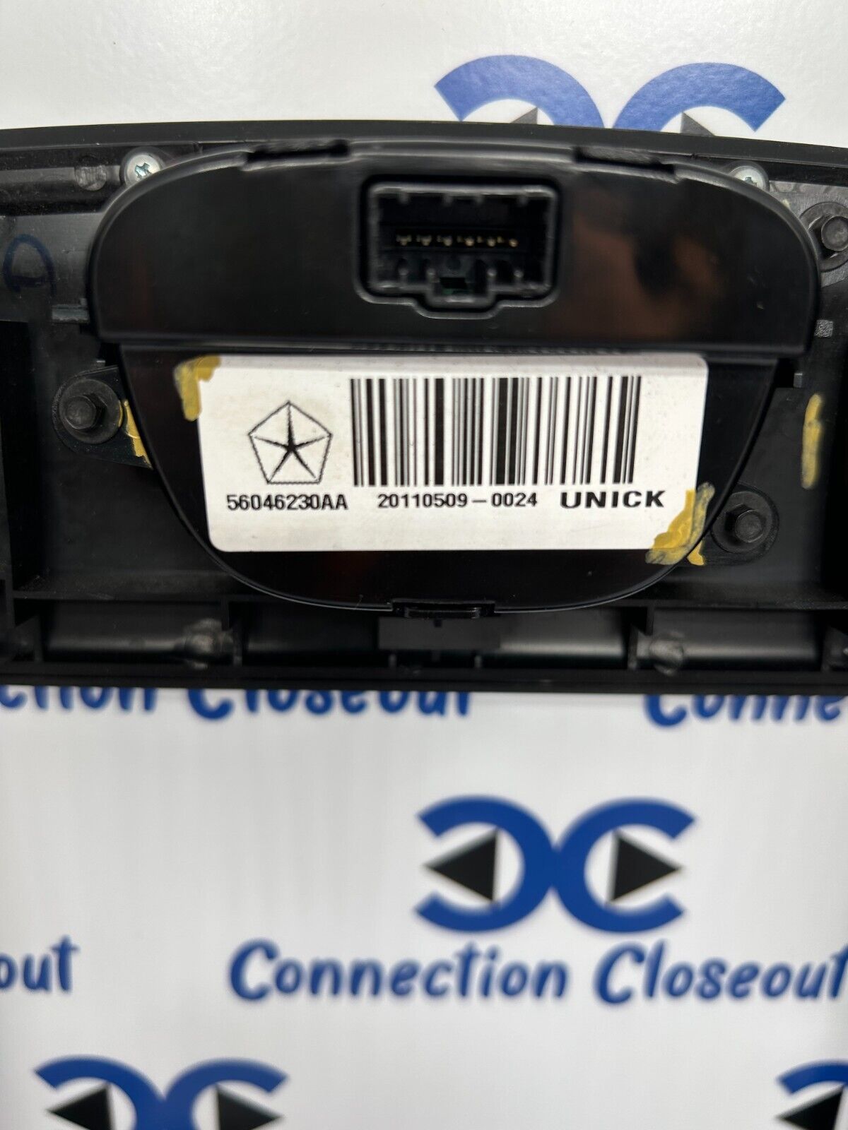 ✅ 2011 - 2014 Chrysler 300 Center Instrument Panel Bezel Dash W/ Vent 8.4" OEM