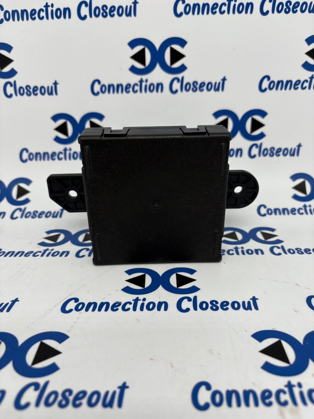 2019 2020 RAM 1500 Right Passenger Front Door Control Module OEM 68424182AA