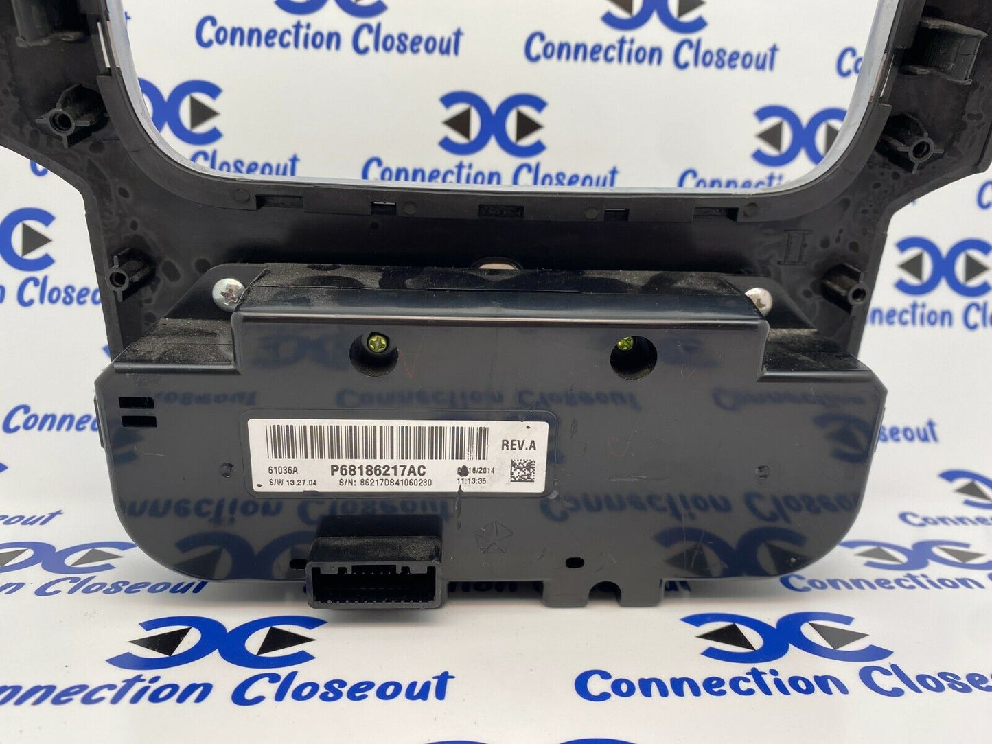 ✅ 2014- 2018 RAM 1500 Genuine MOPAR Radio Bezel & AC Controls 68186217AC
