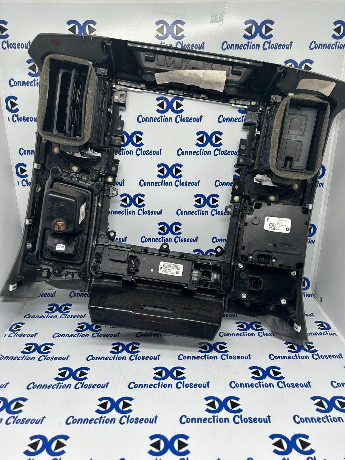 ✅ 2013- 2020 RAM 1500 2500 3500 Instrument Panel Radio Bezel MOPAR (1VY931X9AF)
