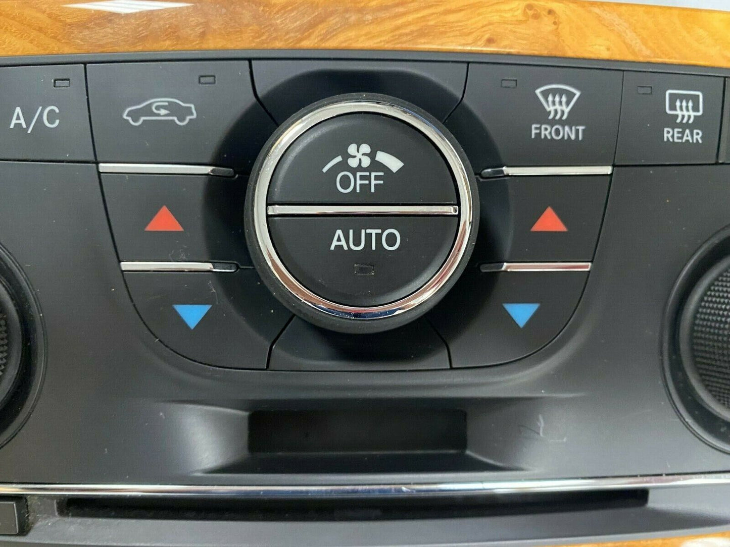 2012- 2014 Chrysler 300 Center Stack Temperature Controls Mopar (1VD68AAAAA)