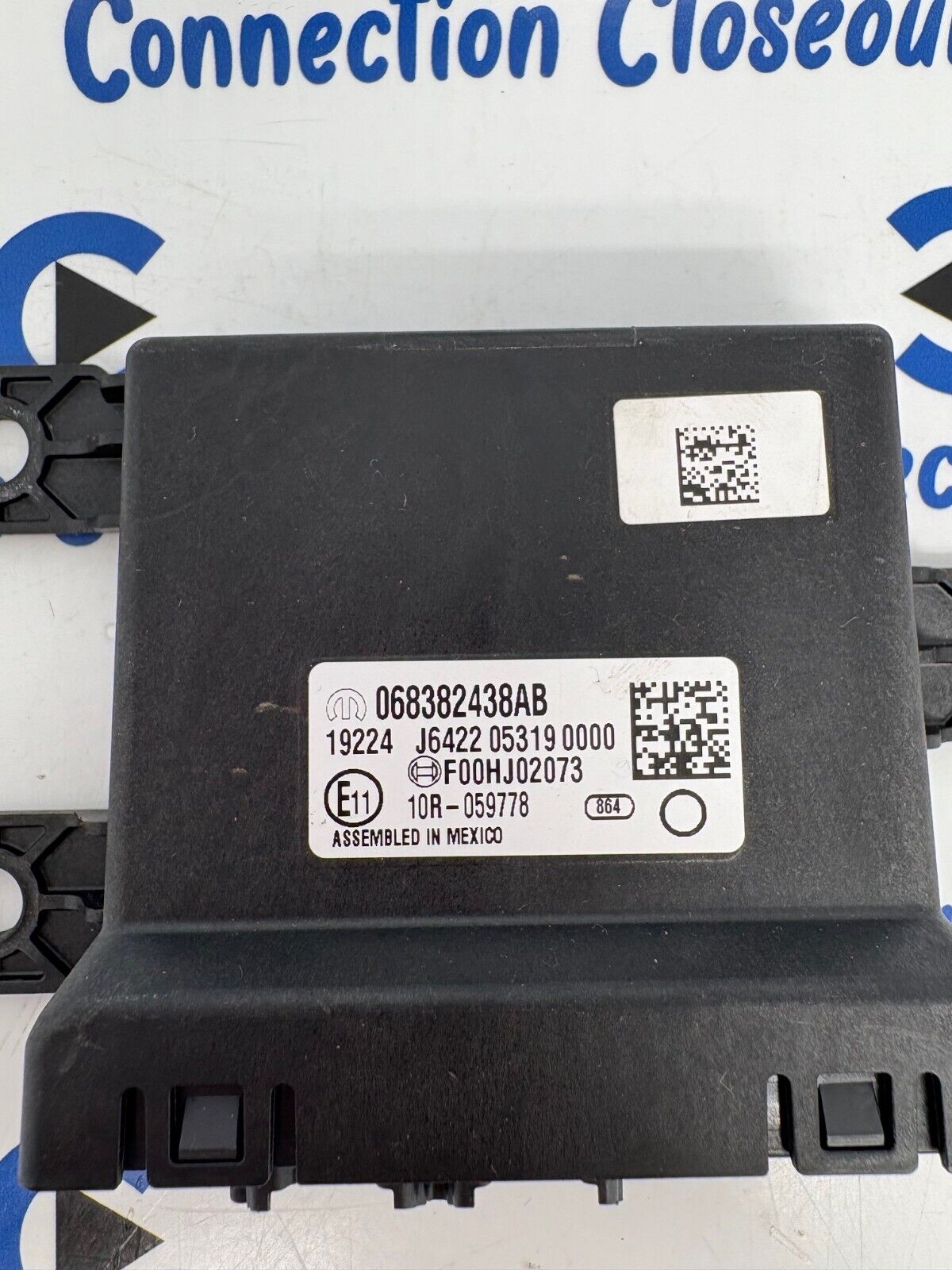 2019 2020 Jeep Cherokee Ignition Control Module OEM Mopar 68382438AB