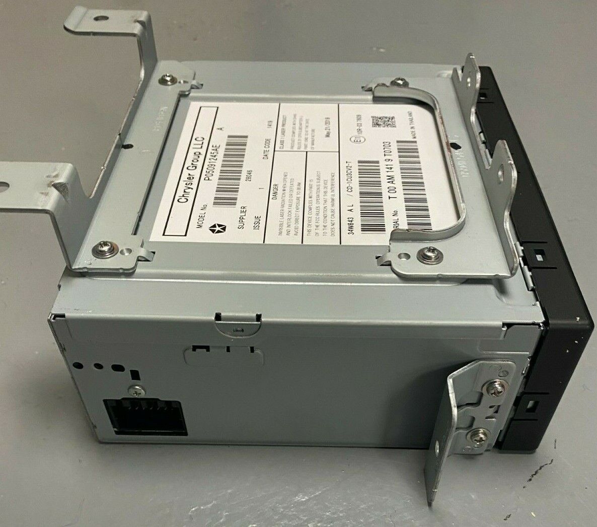 2014- 2021 Dodge Jeep Genuine MOPAR Compact CD Player (5091245AE)