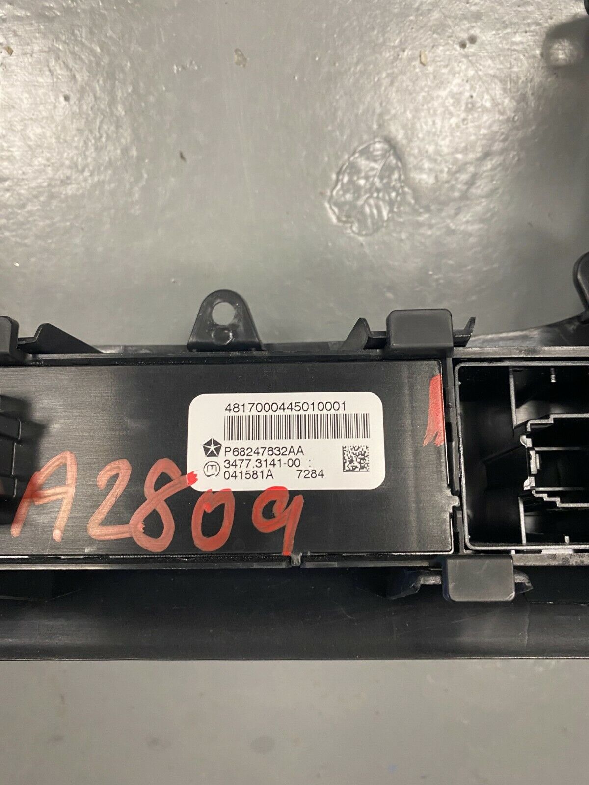 ✅ 2013- 2020 RAM 1500 2500 3500 Mopar Instrument Panel Radio Bezel (1VY951X9AG)