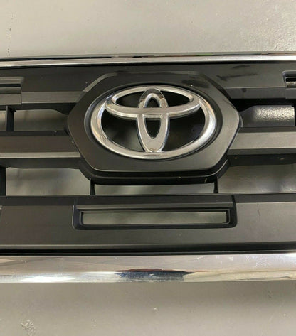 2016- 2019 Toyota Tacoma Front Bumper Chrome & Black Grille W/ Emblem OEM