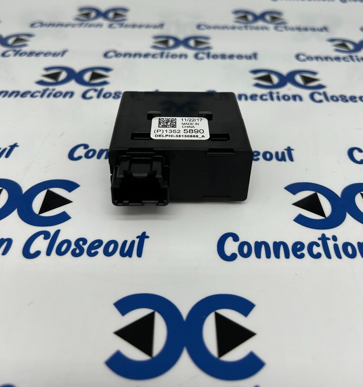 ✅ 13525890 2019- 2023 Black Dual Port Charging Receptacle GM Hub